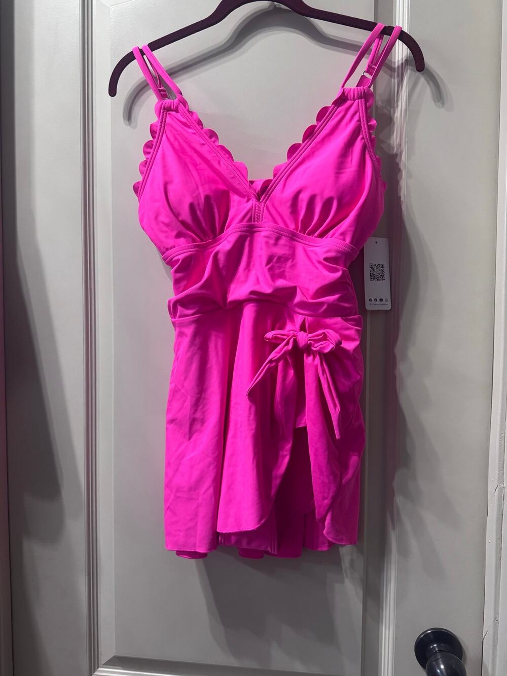 Charmo Women's V Neck Tie Back Cut Out Bathing Suit with Skirt small